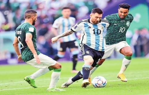 火箭今日战国王：亚当斯可以出战，奥科吉顶替谢泼德首发